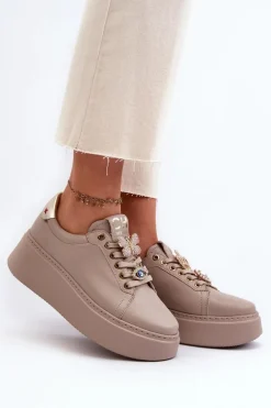 Damskie Skórzane Sneakersy Z Ozdobami CheBello 4292 Beżowe