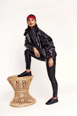 Damskie Skórzane Tenisówki Z Tasiemką BIG STAR DD274687 Czarne