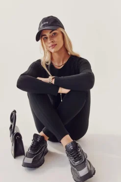 Damskie Sportowe Buty Cross Jeans II2R4018C Czarne