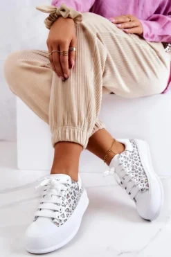 Damskie Trampki Na Platformie GOE JJ2N4075 Białe