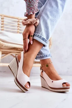 Damskie Wygodne Sandały Na Koturnie Beżowe Thallas