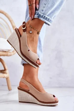 Damskie Wygodne Sandały Na Koturnie Ciemnobeżowe Thallas