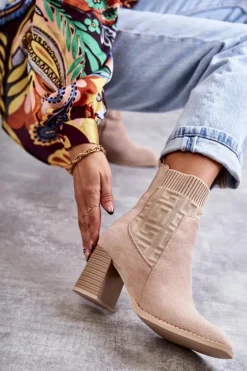 Damskie Zamszowe Botki Ze Skarpetą Beżowe Montes