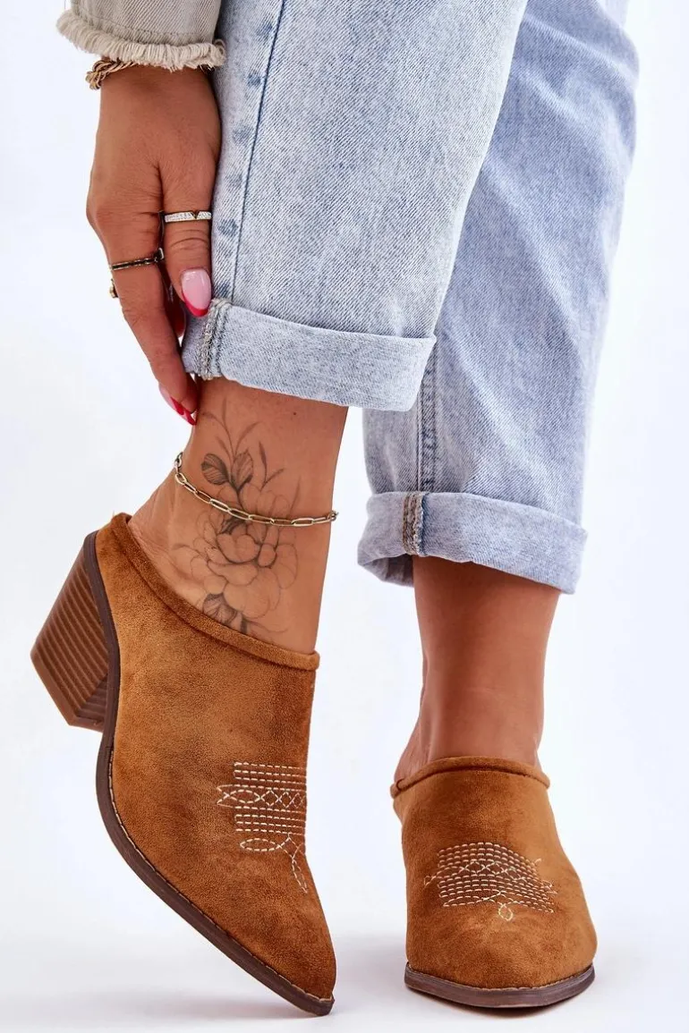 Damskie Zamszowe Klapki Kowbojki Camel Romina