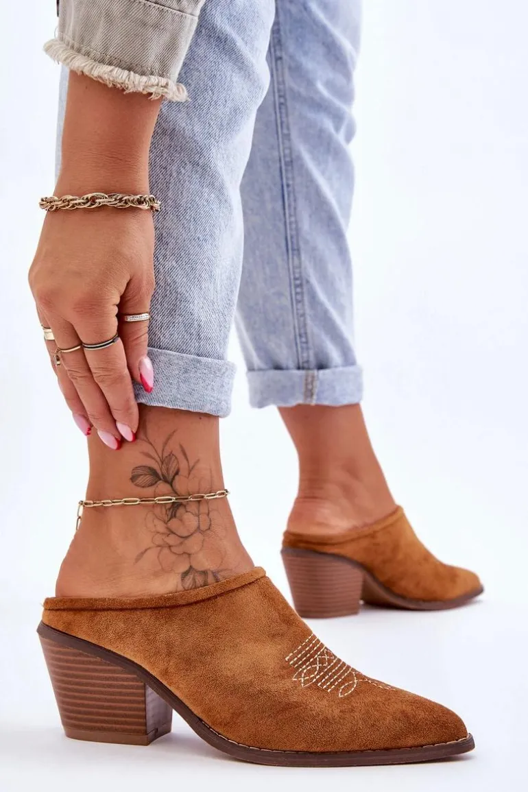 Damskie Zamszowe Klapki Kowbojki Camel Romina