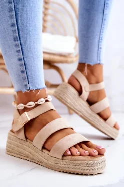 Damskie Zamszowe Sandały Na Sprzączkę Beżowe Corestra