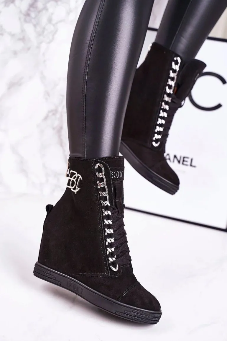 Damskie Zamszowe Sneakersy BOOCI 2222/066/s Srebrny Łańcuch Czarne