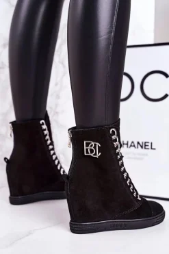 Damskie Zamszowe Sneakersy BOOCI 2222/066/s Srebrny Łańcuch Czarne