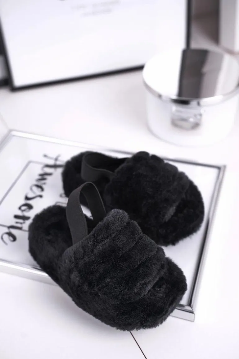 Dziecięce klapki z futerkiem i gumką czarne Fluffy