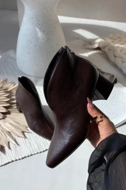 Eko Skórzane Botki Damskie Na Obcasie Czekoladowe Rylina