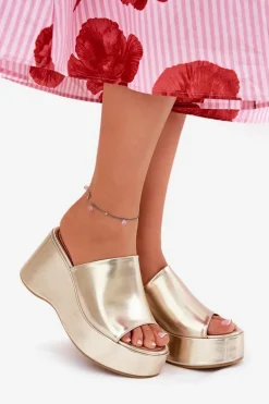 Eko Skórzane Klapki Damskie Na Platformie I Koturnie Złote Kisoffi