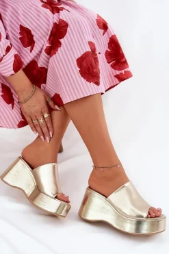 Eko Skórzane Klapki Damskie Na Platformie I Koturnie Złote Kisoffi