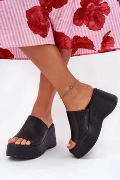 Eko Skórzane Klapki Damskie Na Platformie I Koturnie Czarne Kisoffi