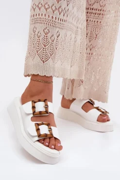 Eko Skórzane Klapki Damskie Na Platformie Z Klamrami Białe Xanivia