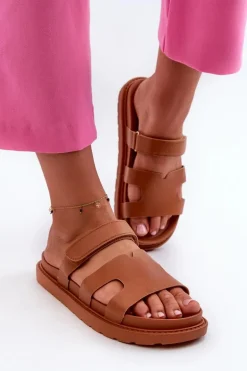 Eko Skórzane Klapki Damskie Na Rzep Camel Silaka