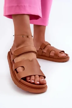 Eko Skórzane Klapki Damskie Na Rzep Camel Silaka