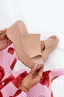 Eko Skórzane Klapki Damskie Na Platformie I Koturnie Beżowe Kisoffi