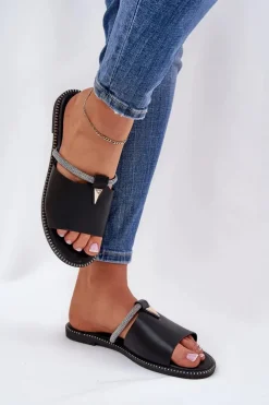 Eko Skórzane Klapki Na Płaskim Obcasie Z Ozdobnym Paseczkiem Czarne Hirtewi