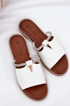 Eko Skórzane Klapki Na Płaskim Obcasie Z Ozdobnym Paseczkiem Białe Hirtewi