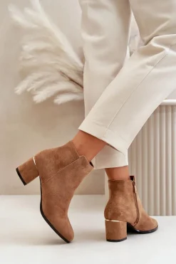 Eko Zamszowe Botki Na Słupku Zapinane Na Zamek Camel Sairis