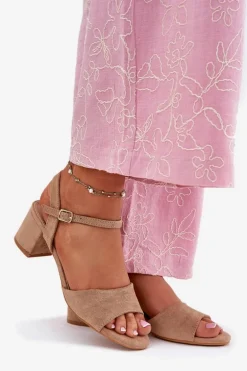 Eko Zamszowe Klasyczne Sandały Damskie Na Obcasie Beżowe Zarnella