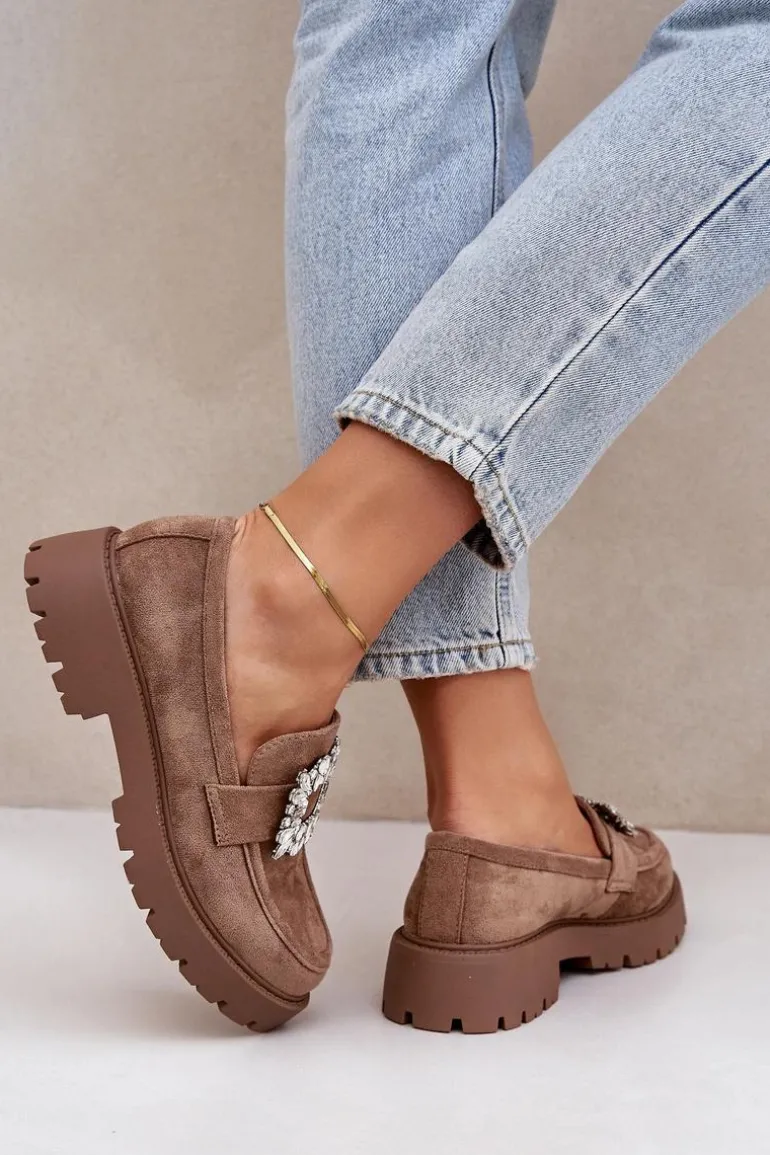 Eko Zamszowe Mokasyny Damskie Z Ozdobną Broszką Ciemnobeżowe Valiana