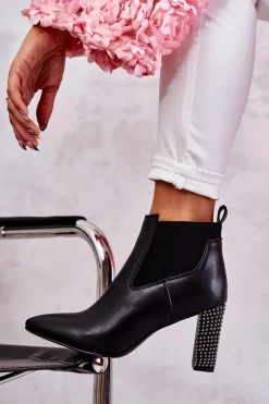 Eleganckie Botki Na Słupku Z Dżetami Czarne Elinor