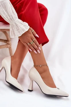 Eleganckie Czółenka Na Rozszerzanej Szpilce Vinceza 62222 Beżowe