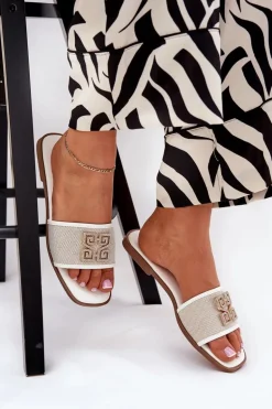 Eleganckie Klapki Damskie Z Ozdobą Na Płaskim Obcasie Białe Lovehia