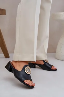 Eleganckie Klapki Damskie Na Niskim Obcasie Z Ozdobą Czarne Feledis