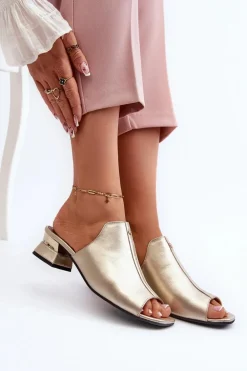 Eleganckie Klapki Damskie Ze Skóry Naturalnej Na Niskim Obcasie Maciejka 06360-25 Złote