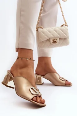 Eleganckie Klapki Damskie Na Obcasie Laura Messi 2771 Złote