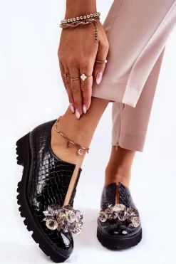 Eleganckie Lakierowane Półbuty Z Ozdobą Krokodyl Czarne Cindy