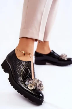 Eleganckie Lakierowane Półbuty Z Ozdobą Krokodyl Czarne Cindy