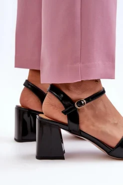 Eleganckie Lakierowane Sandały Na Słupku Czarne D&A MR38-660