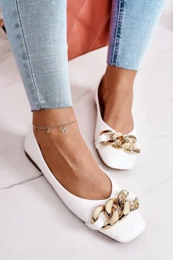 Eleganckie Pikowane Baleriny Z Łańcuchem Białe Coco