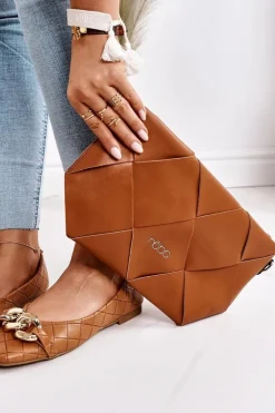 Eleganckie Pikowane Baleriny Z Łańcuchem Camel Coco