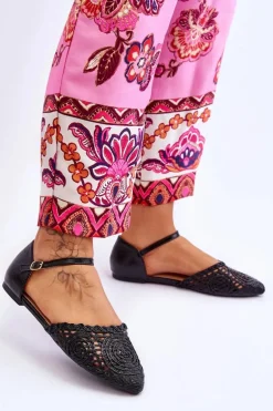 Eleganckie Sandały Damskie Płaskie Czarne Sheia