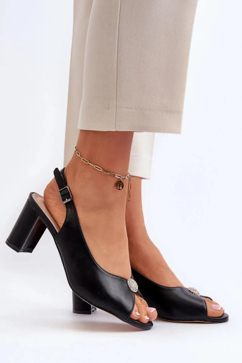 Eleganckie Sandały Na Słupku Z Ozdobą Czarne Trasea