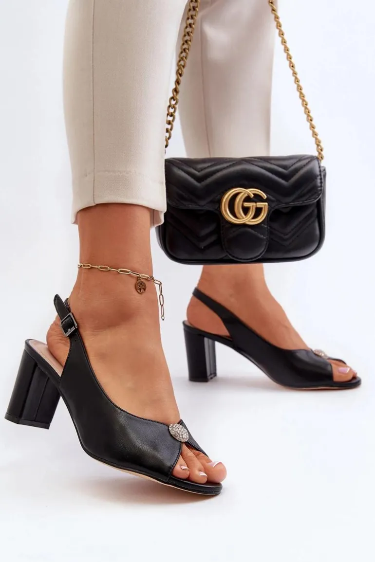 Eleganckie Sandały Na Słupku Z Ozdobą Czarne Trasea