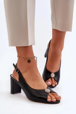 Eleganckie Sandały Na Słupku Z Ozdobą Czarne Trasea