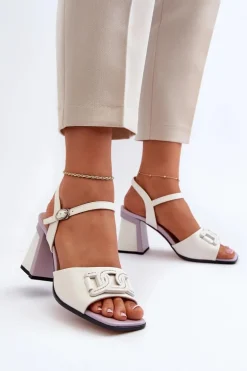 Eleganckie Sandały Na Słupku Z Ozdobą Białe D&A MR38-156