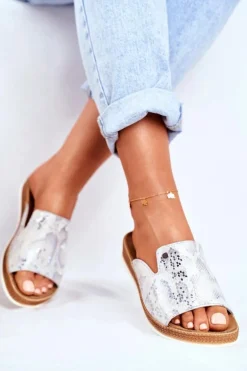 Eleganckie Skórzane Klapki Wzór Zwierzęcy Białe Nicole 2495