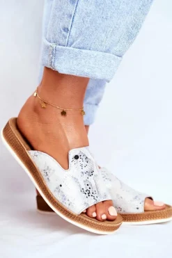 Eleganckie Skórzane Klapki Wzór Zwierzęcy Białe Nicole 2495