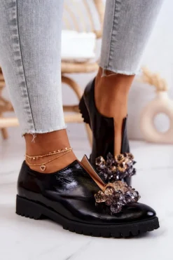 Eleganckie Skórzane Półbuty Z Ozdobą Czarne Cindy