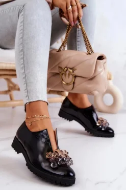 Eleganckie Skórzane Półbuty Z Ozdobą Czarne Cindy