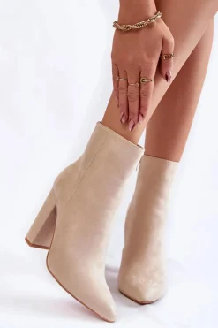 Eleganckie Zamszowe Botki Na Słupku Beżowe Ettany