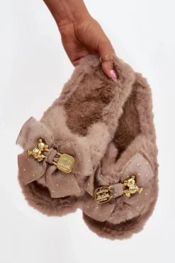 Futrzane Kapcie Damskie Z Kokardą I Złotą Ozdobą Ciemnobeżowe Nolara