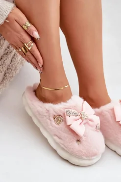 Futrzane Kapcie Z Kokardką I Przypinkami Różowe Annalira