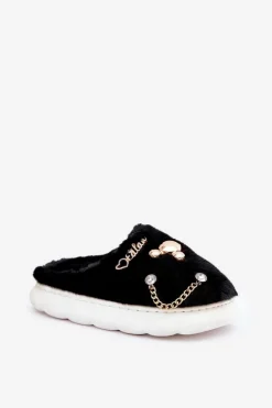 Futrzane Kapcie Z Przypinkami Czarne Ivelfedi